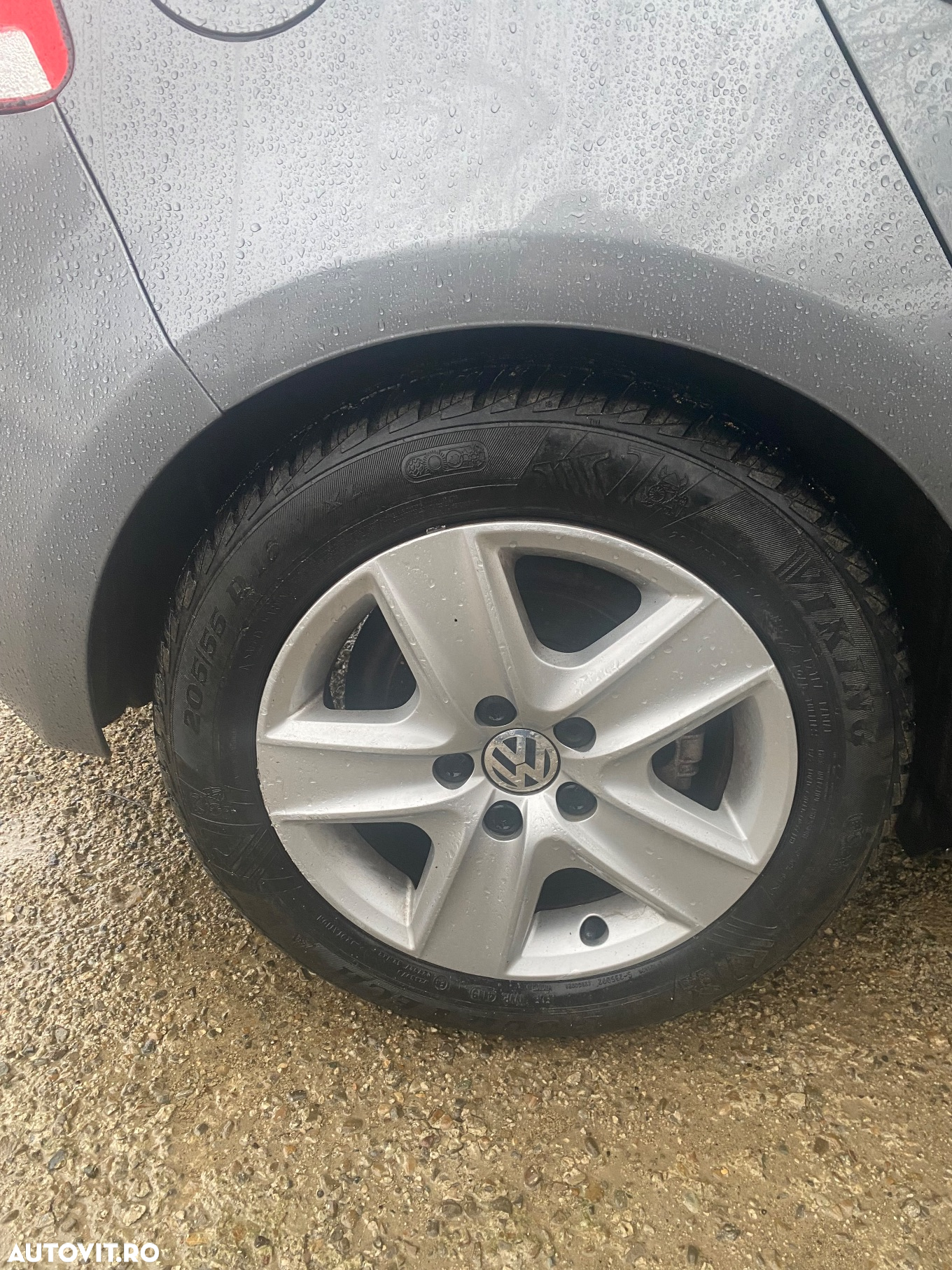 Volkswagen Golf 1.6 TDI DPF BlueMotion - 7