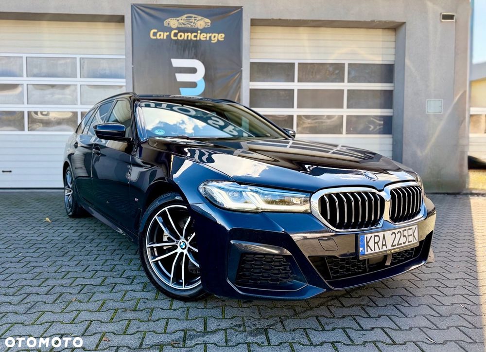 BMW Seria 5 520d xDrive Touring M Sport Edition