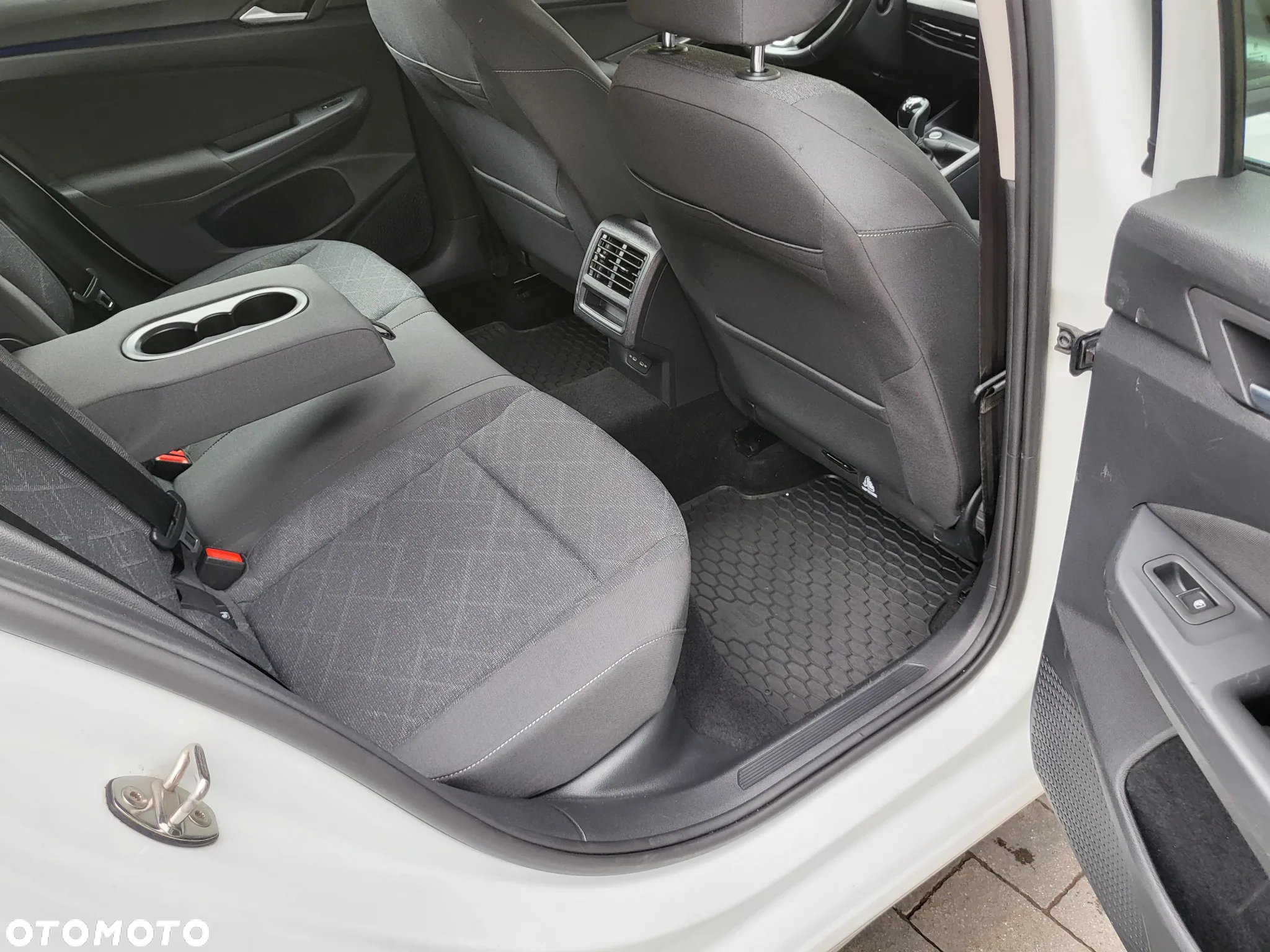 Volkswagen Golf VIII 1.0 TSI Life - 13