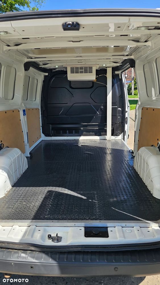 Ford TRANSIT CUSTOM - 32