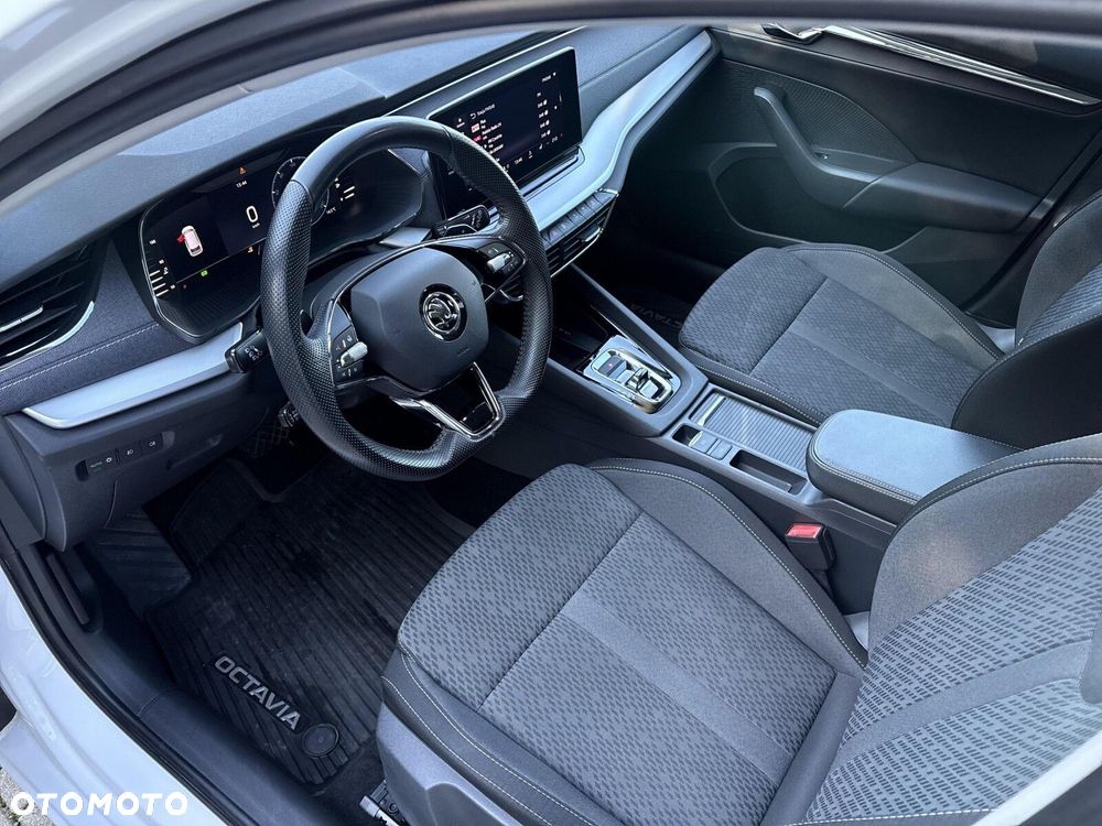 Skoda Octavia 2.0 TDI Style DSG - 9
