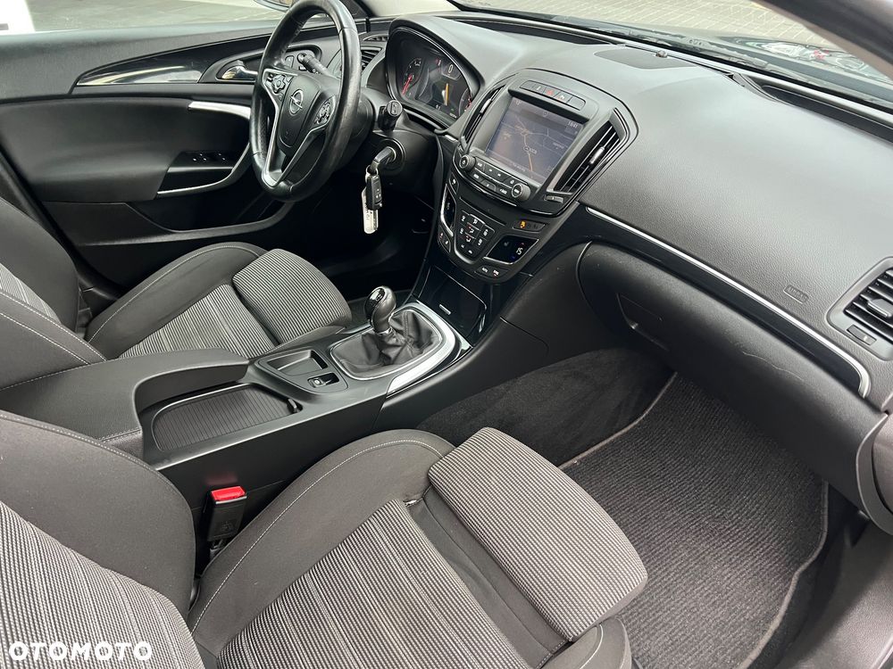 Opel Insignia - 22