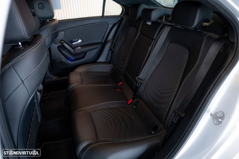 Mercedes-Benz A 250 Limousine e 8G-DCT Progressive - 27