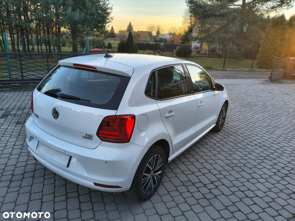 Volkswagen Polo 1.2 TSI Blue Motion Technology DSG Allstar - 9