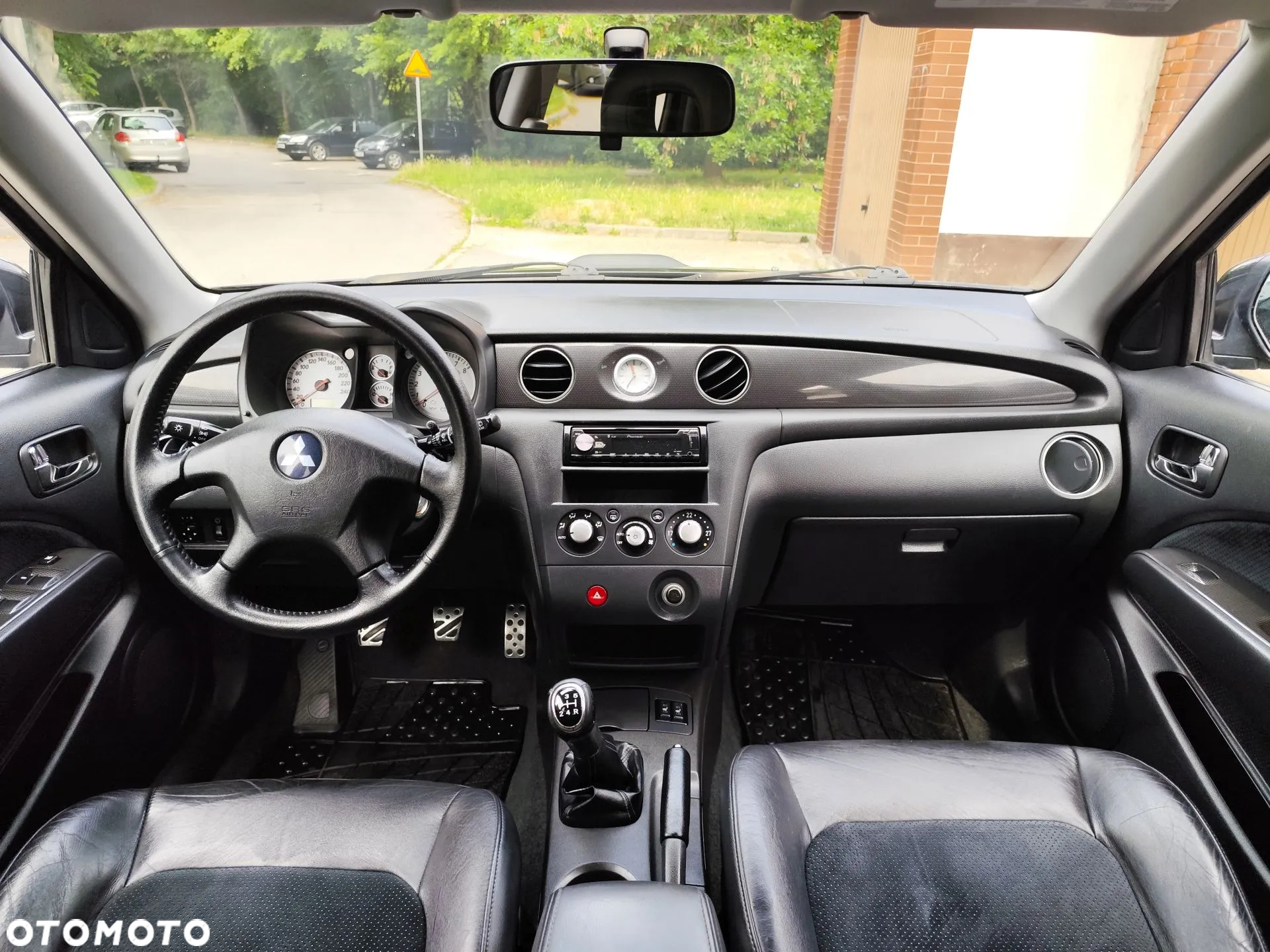 Mitsubishi Outlander 2.0 Turbo 4WD - 10