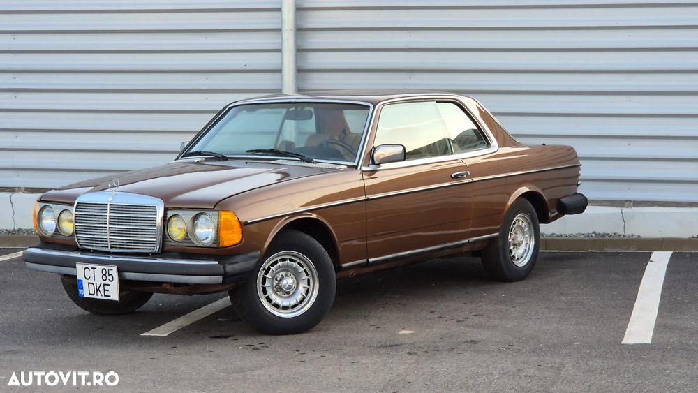 Mercedes-Benz W123 - 18