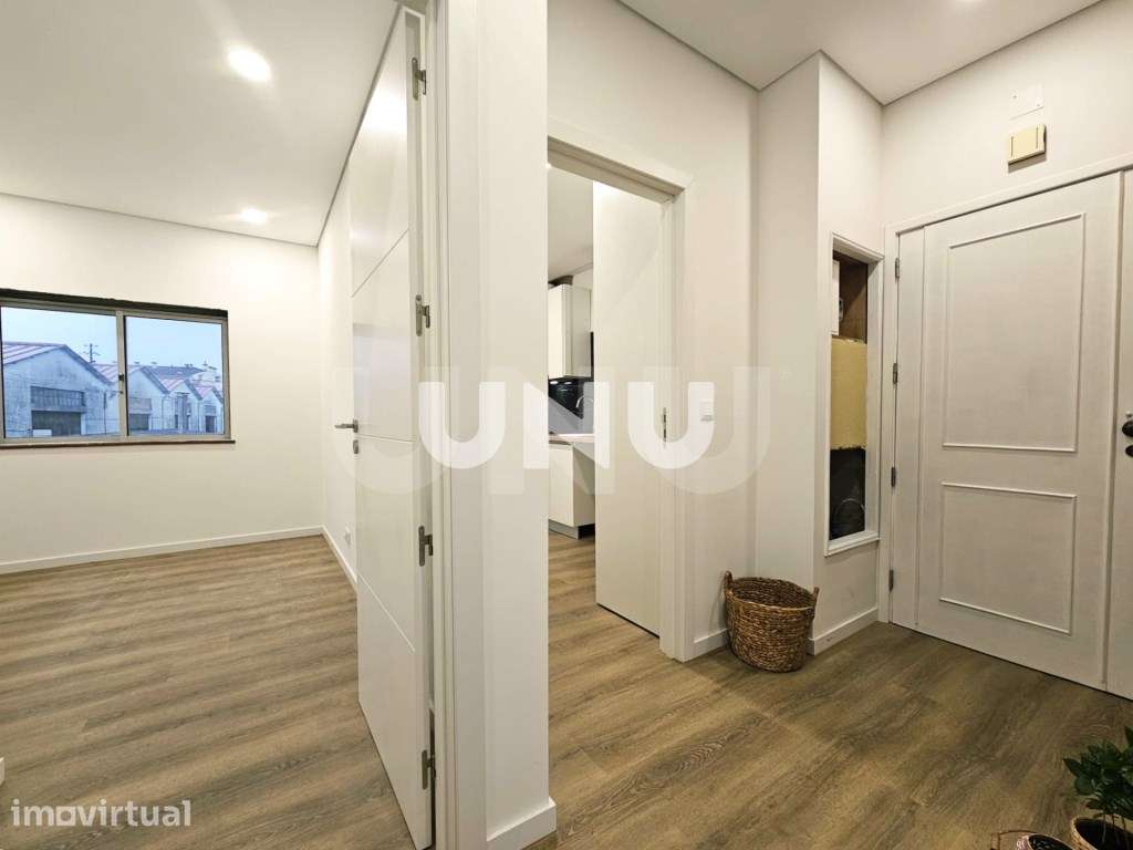 Apartamento T2 - Totalmente Renovado - Grande imagem: 2/14