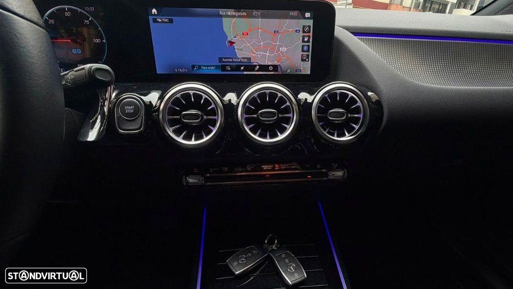 Mercedes-Benz EQA 250 Progressive — fotografia 12