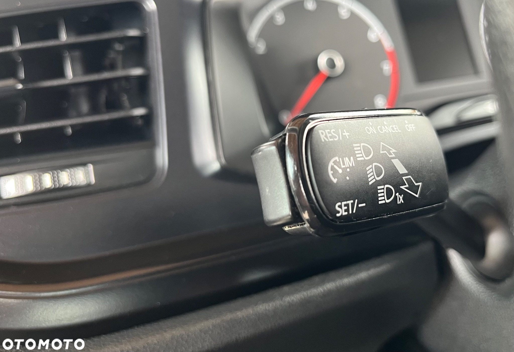 Volkswagen Polo 1.0 MPI - 24