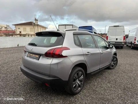 Peugeot 2008 1.2 PureTech Active - 4