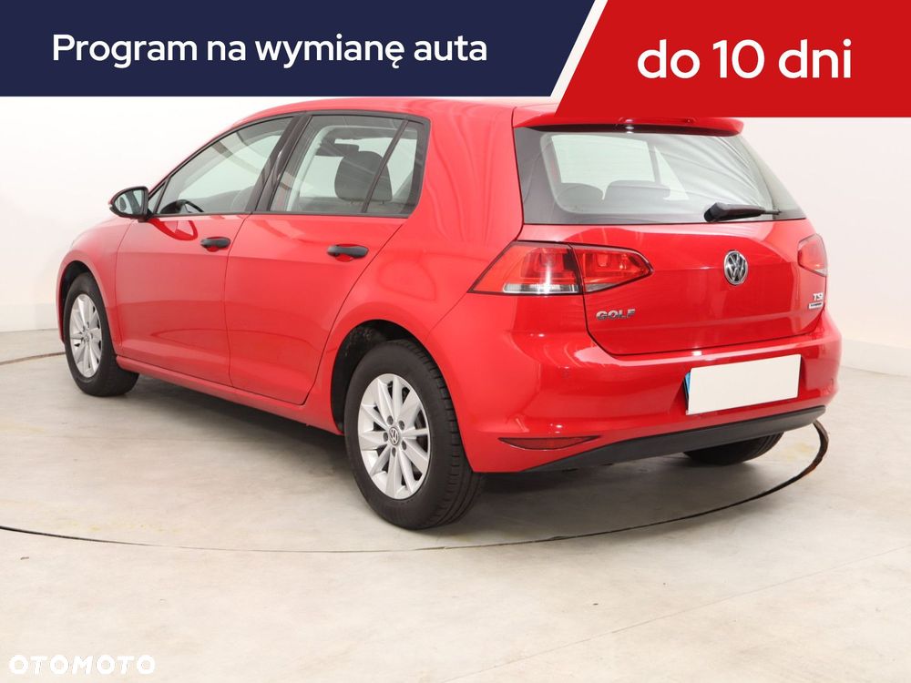Volkswagen Golf - 6