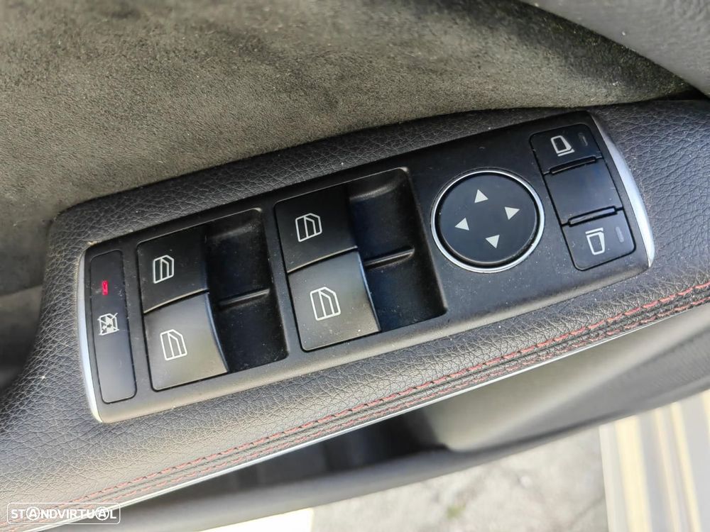 Mercedes-Benz A 180 CDI AMG Line - 14