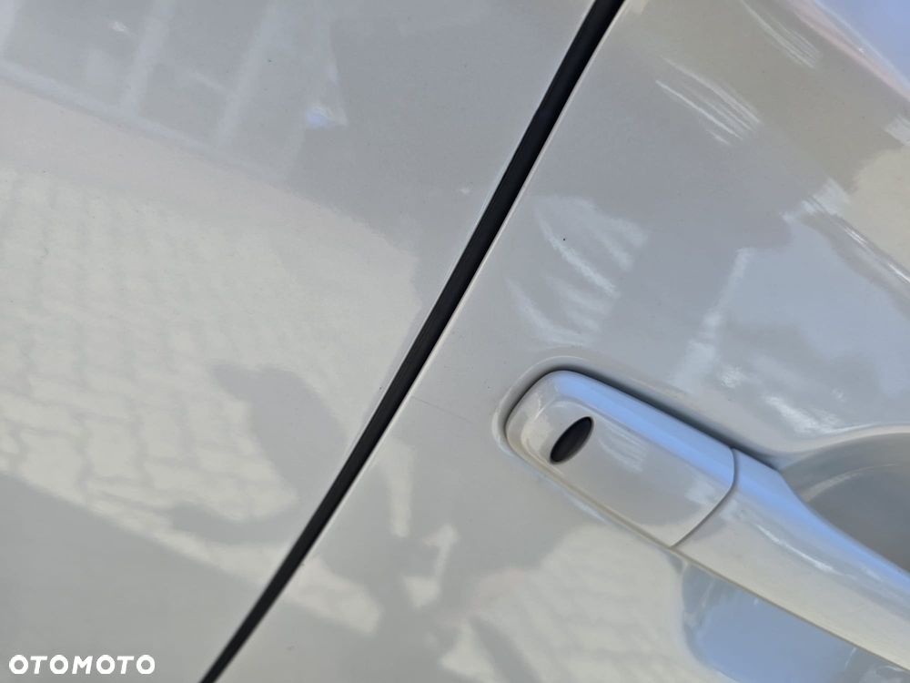 Mitsubishi Outlander 2.4 4WD Top - 27