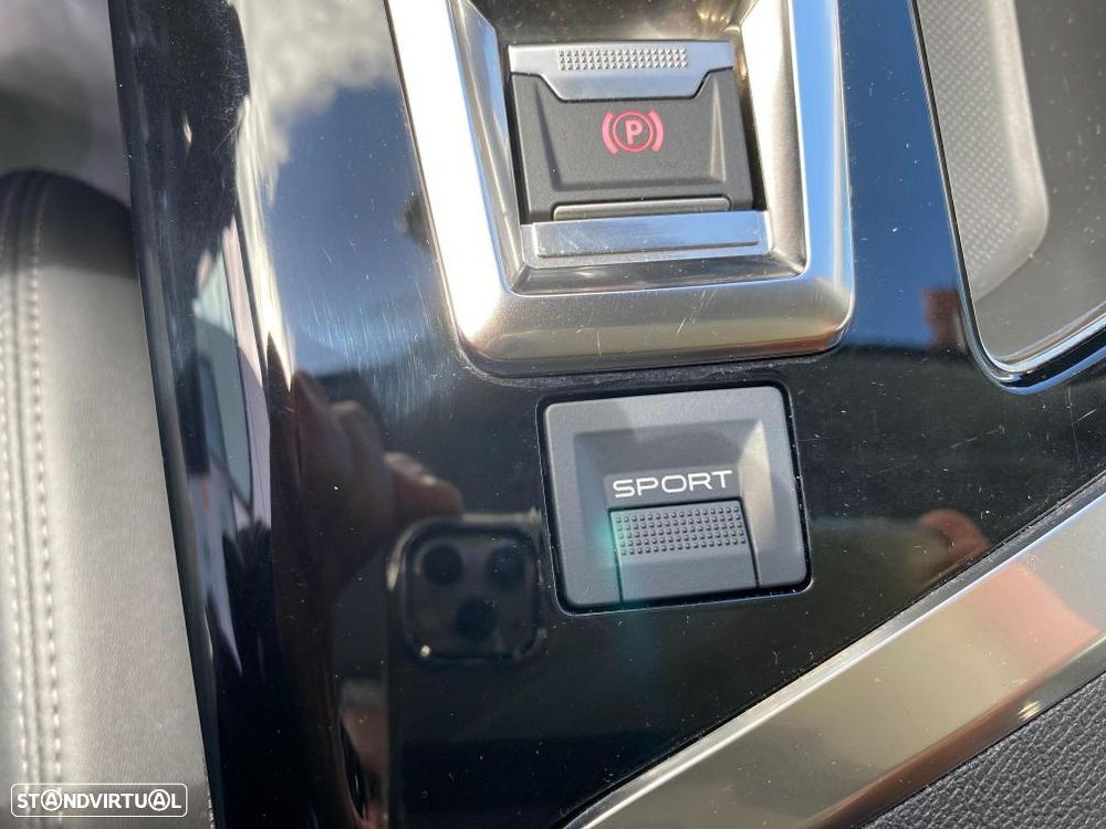 Peugeot 3008 BlueHDi 130 Stop & Start EAT8 Allure - 22