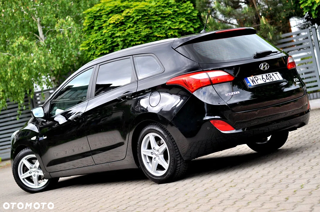Hyundai i30 1.6 GDI BlueDrive Premium - 4
