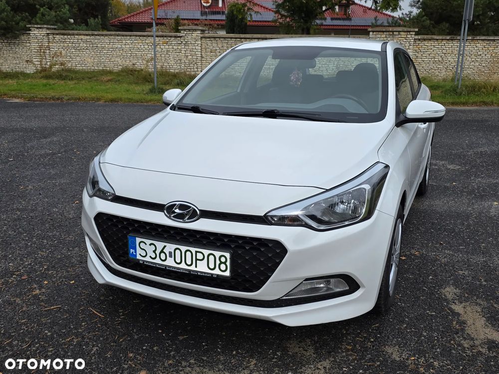 Hyundai I20 2017 photo 2
