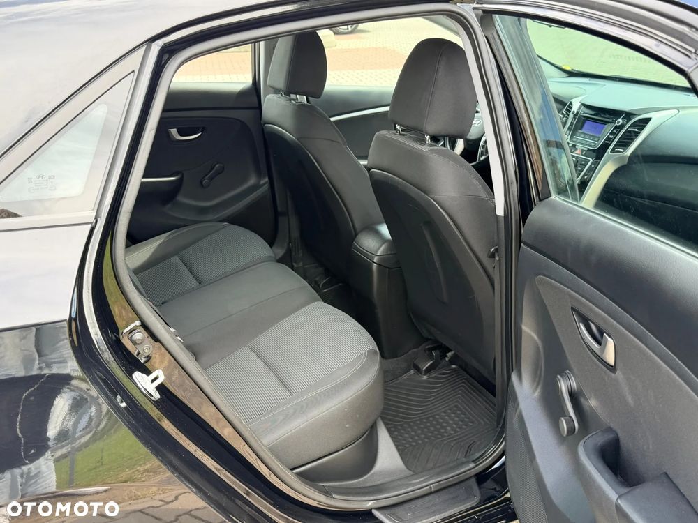 Hyundai i30 1.6 CRDi Comfort - 22