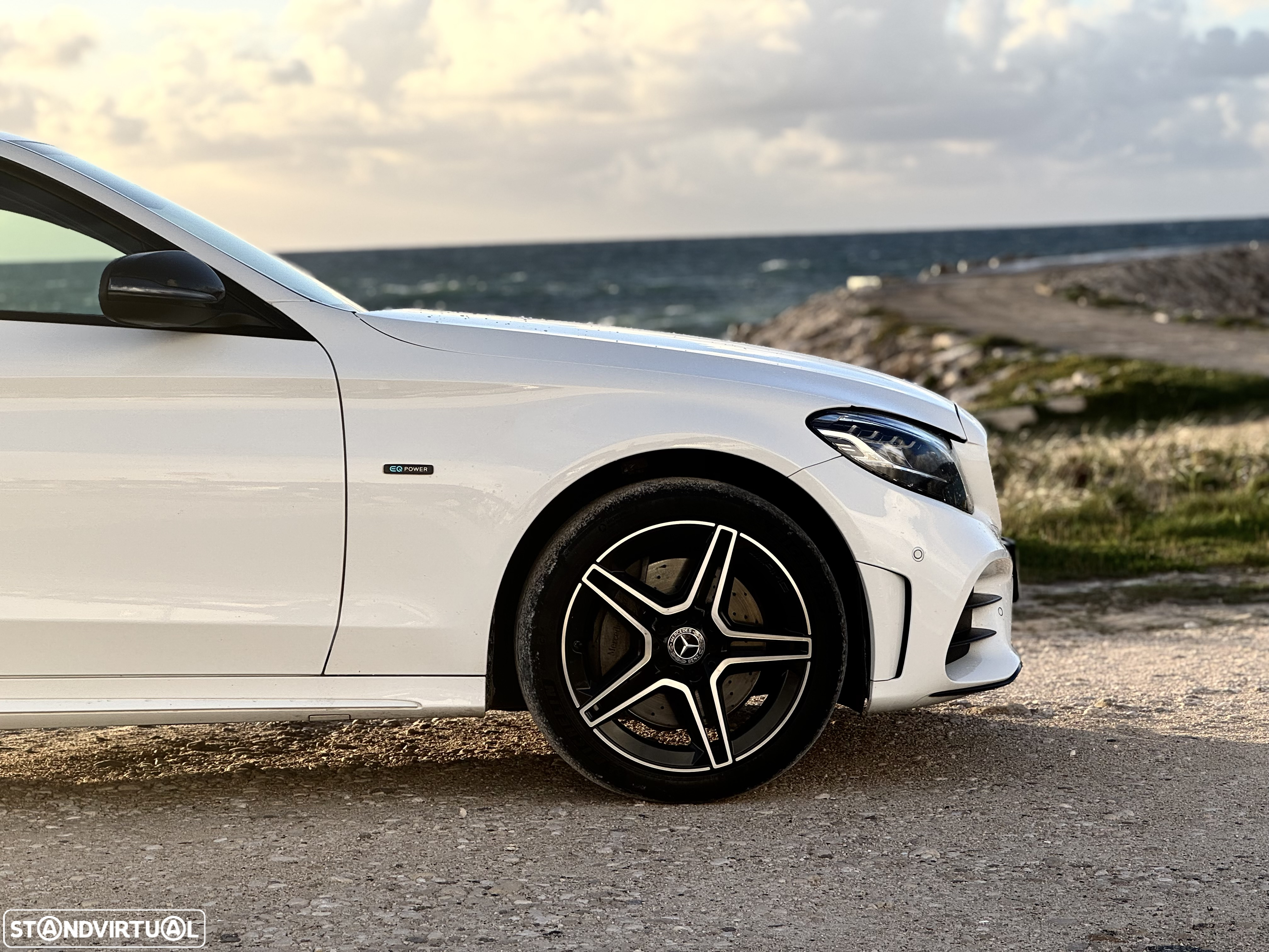 Mercedes-Benz C 300 e AMG Line - 11
