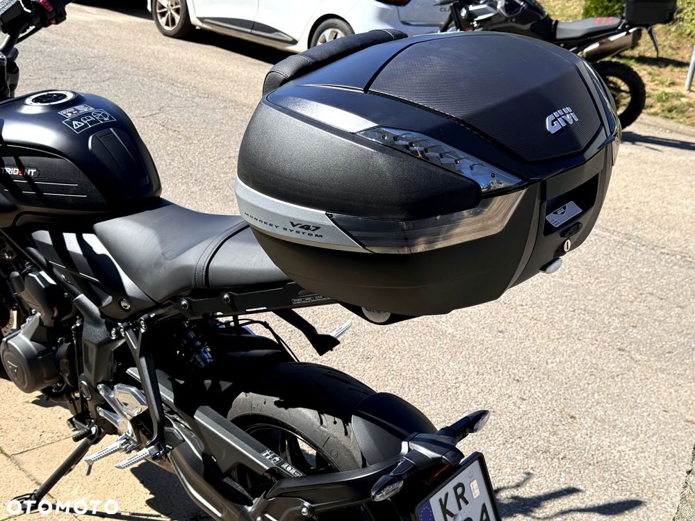Triumph Trident - 4