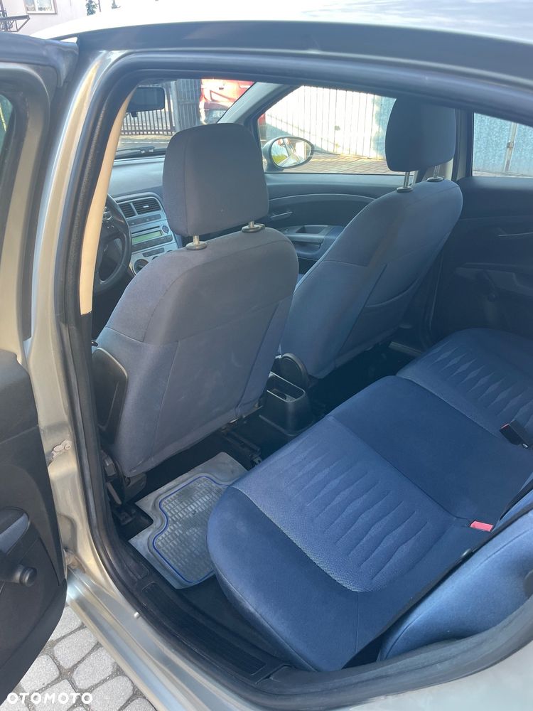 Fiat Grande Punto - 9