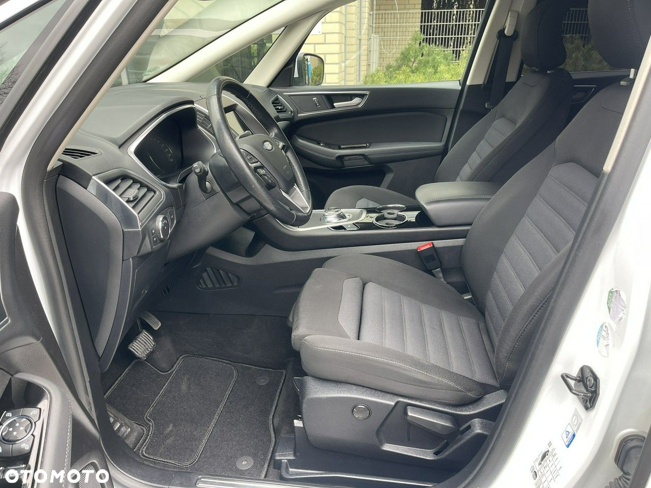 Ford S-Max - 22
