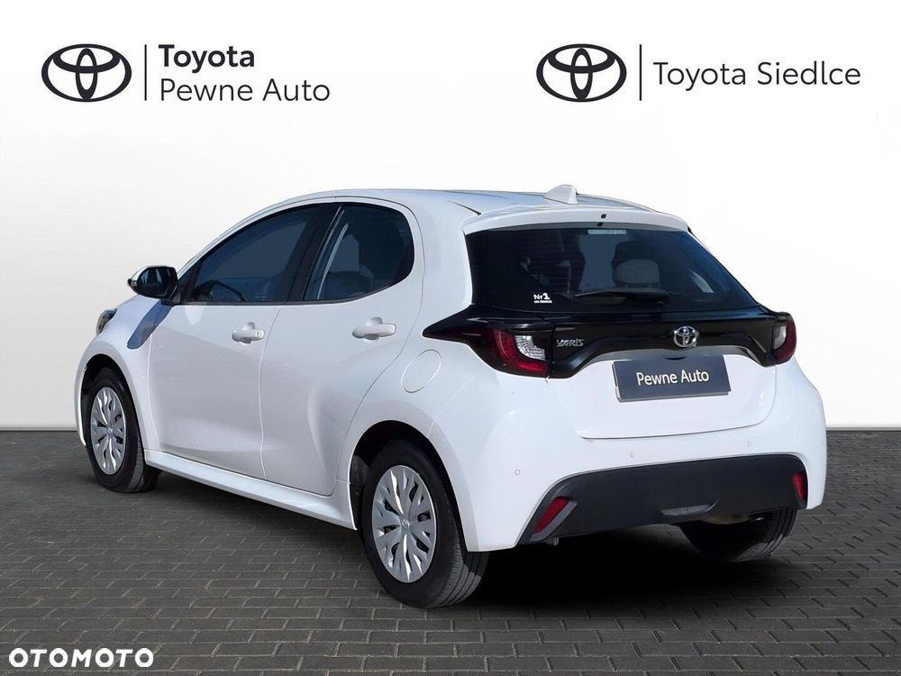 Toyota Yaris - 4