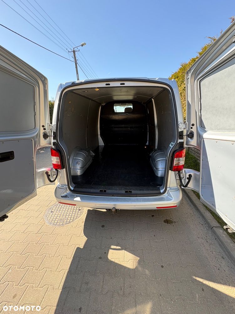 Volkswagen Transporter T5 - 11