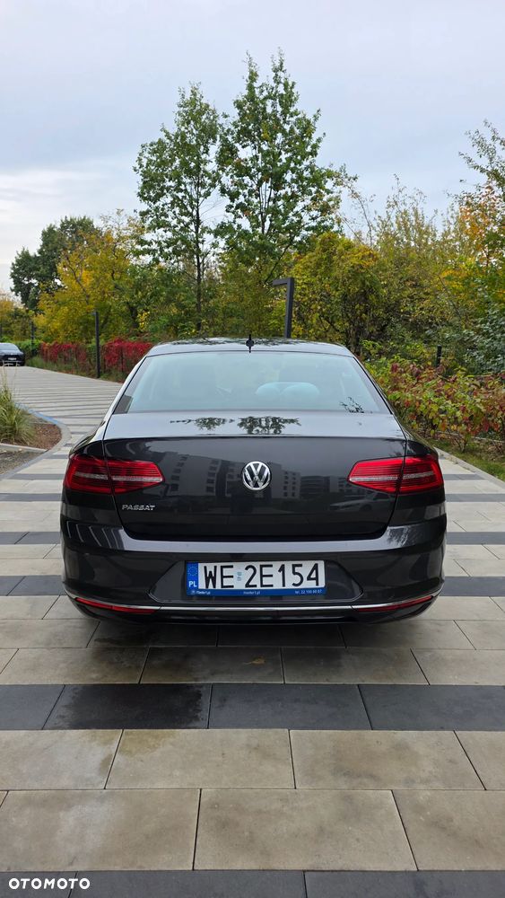 Volkswagen Passat - 18