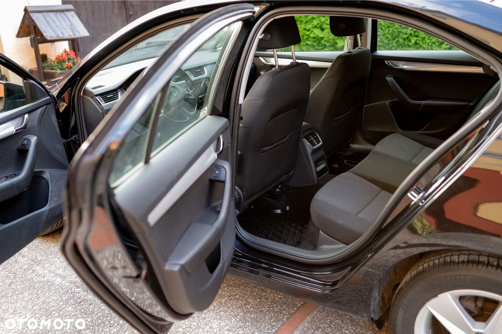 Skoda Octavia 1.6 TDI Ambition - 14