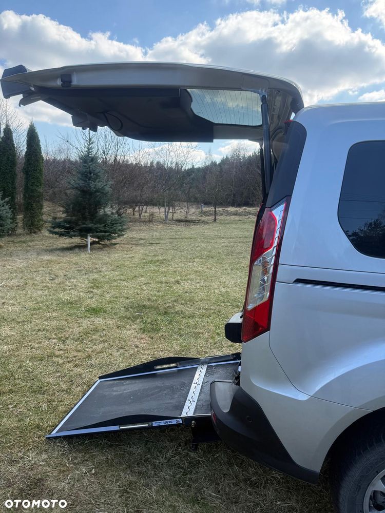 Ford Transit Connect - 11