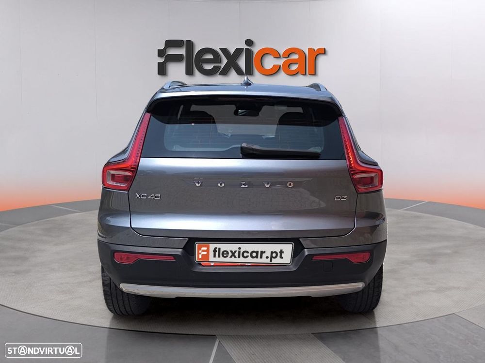 Volvo XC 40 2.0 D3 Momentum Geartronic - 6