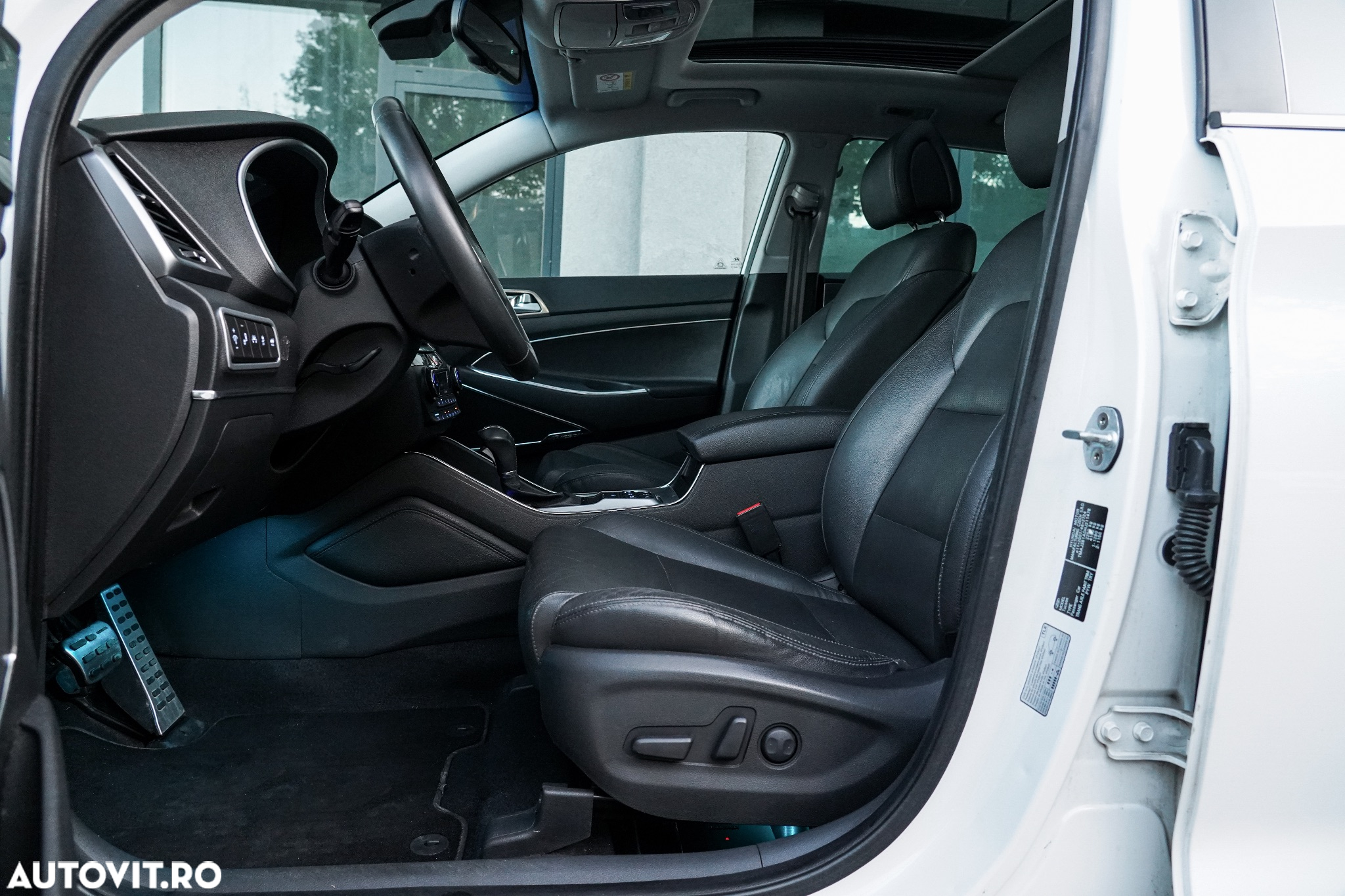 Hyundai Tucson 2.0 CRDI 4WD 6AT Luxury Pack+ - 18