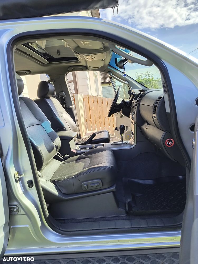 Nissan Pathfinder 2.5 dCi Aut LE - 17