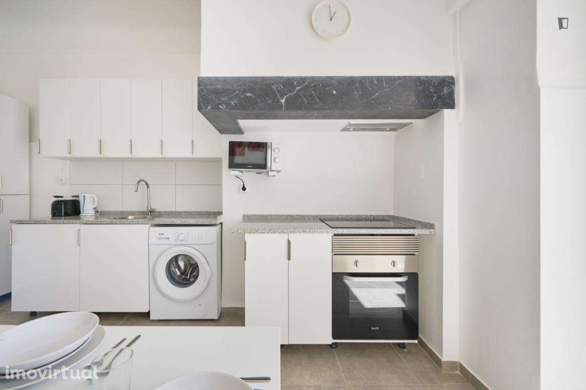 Quarto - localizado em Saldanha Lisbon - Grande imagem: 4/46