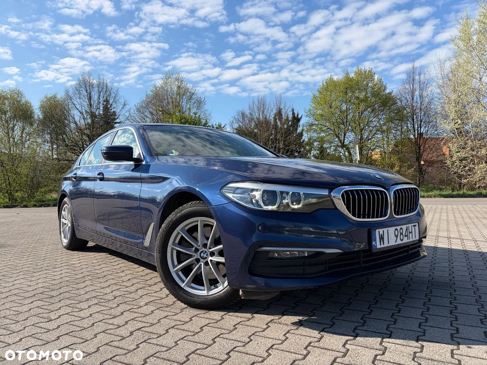 BMW Seria 5 520d xDrive - 4
