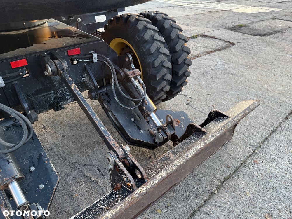 Yanmar Koparka kołowa B95W - 18