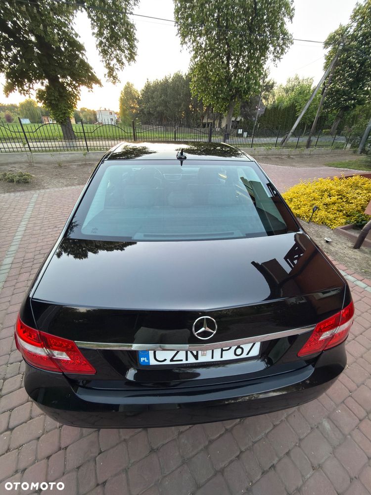 Mercedes-Benz Klasa E 220 CDI BlueEff - 4