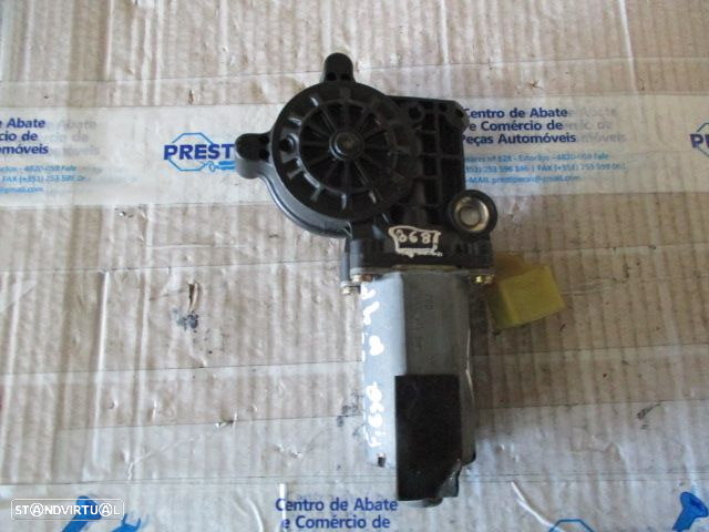 Motor Elevador Vidro 0130821760 VOLVO S60 2000 FE - 2