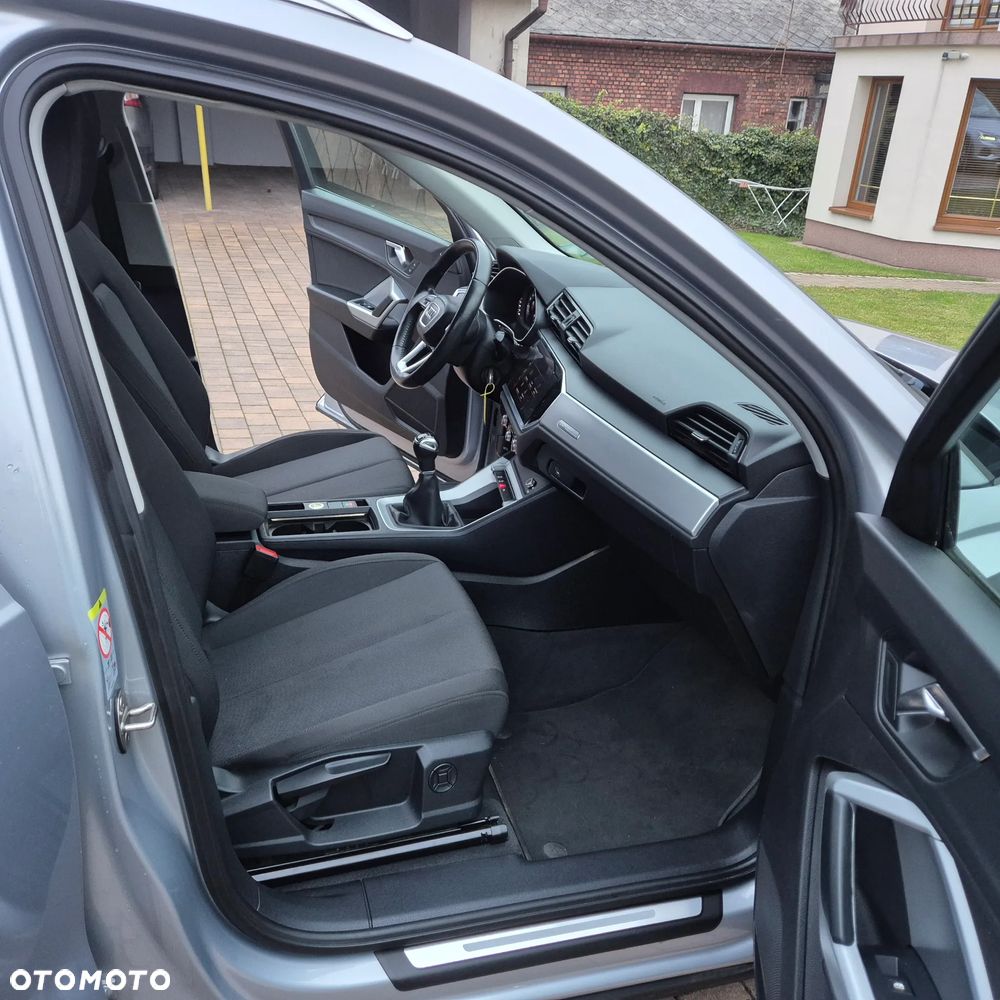 Audi Q3 35 TFSI S line - 18