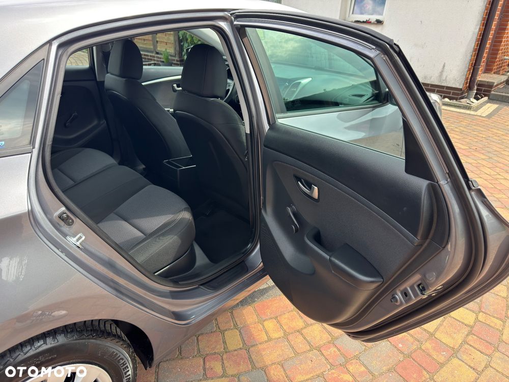 Hyundai i30 - 22