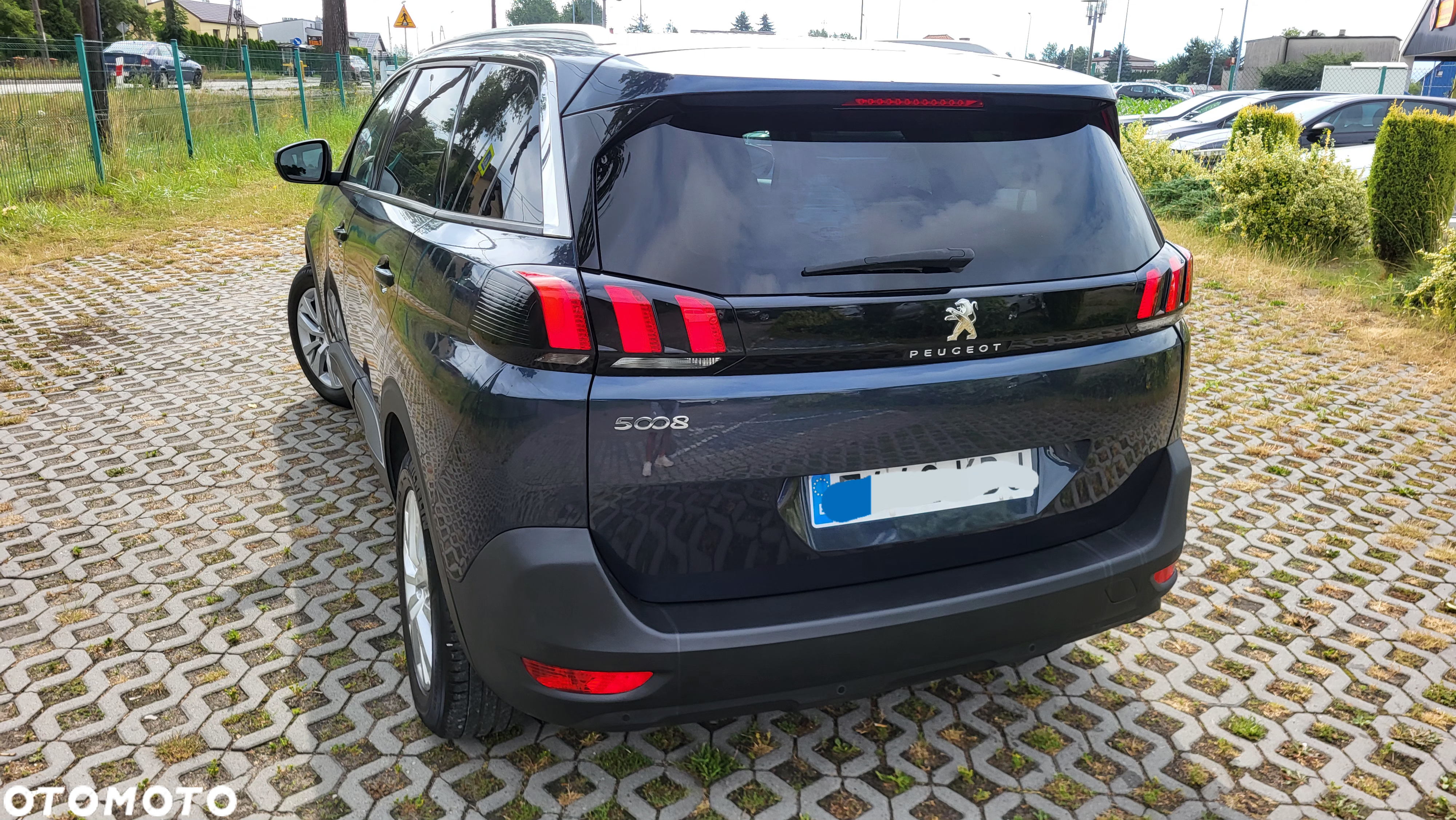 Peugeot 5008 BlueHDI 120 EAT6 Active - 20