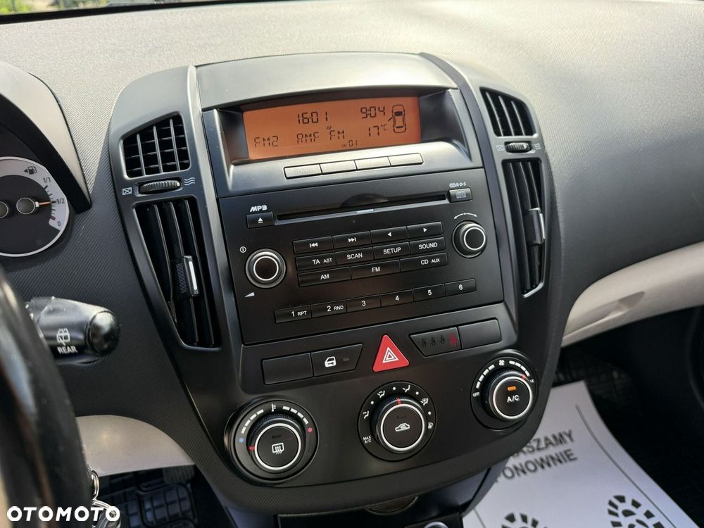 Kia Ceed - 20