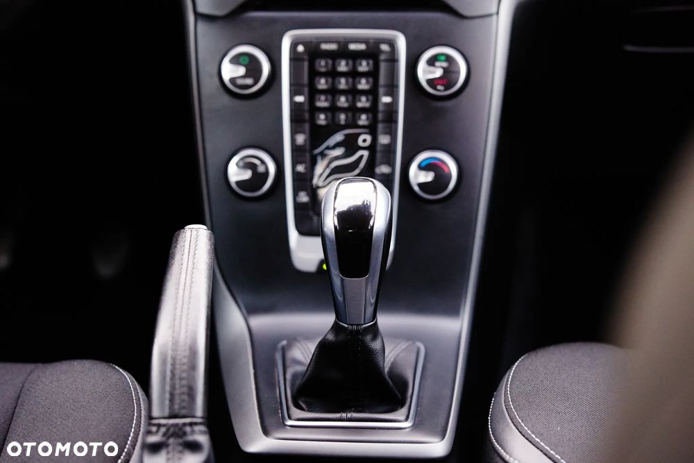 Volvo V40 D2 Kinetic - 18