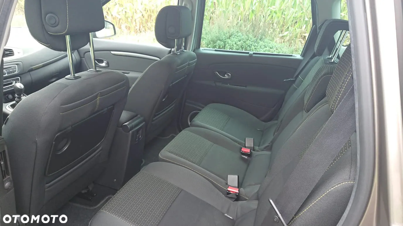 Renault Scenic TCe 130 Dynamique - 8