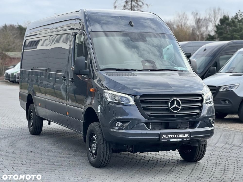 Mercedes-Benz Sprinter - 2