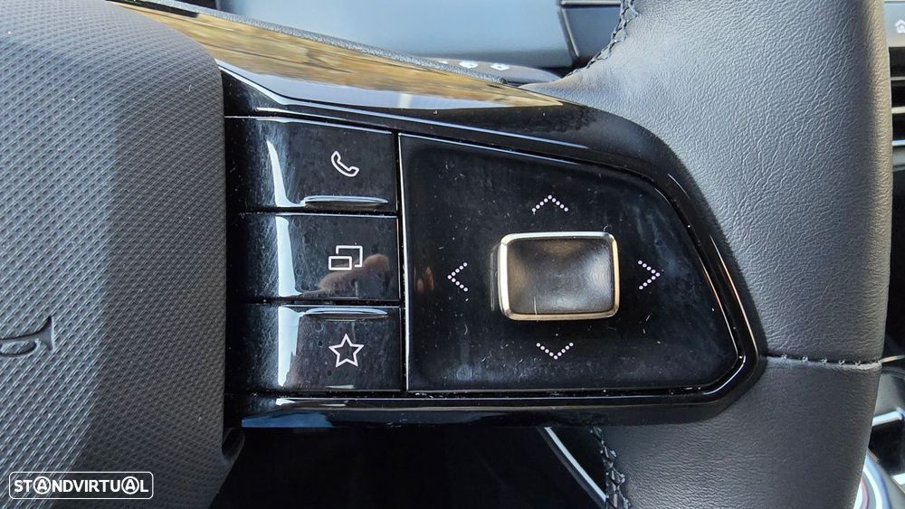 MG MG4 64 kWh Luxury - 16