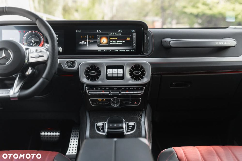 Mercedes-Benz Klasa G AMG 63 4x4 2 - 35