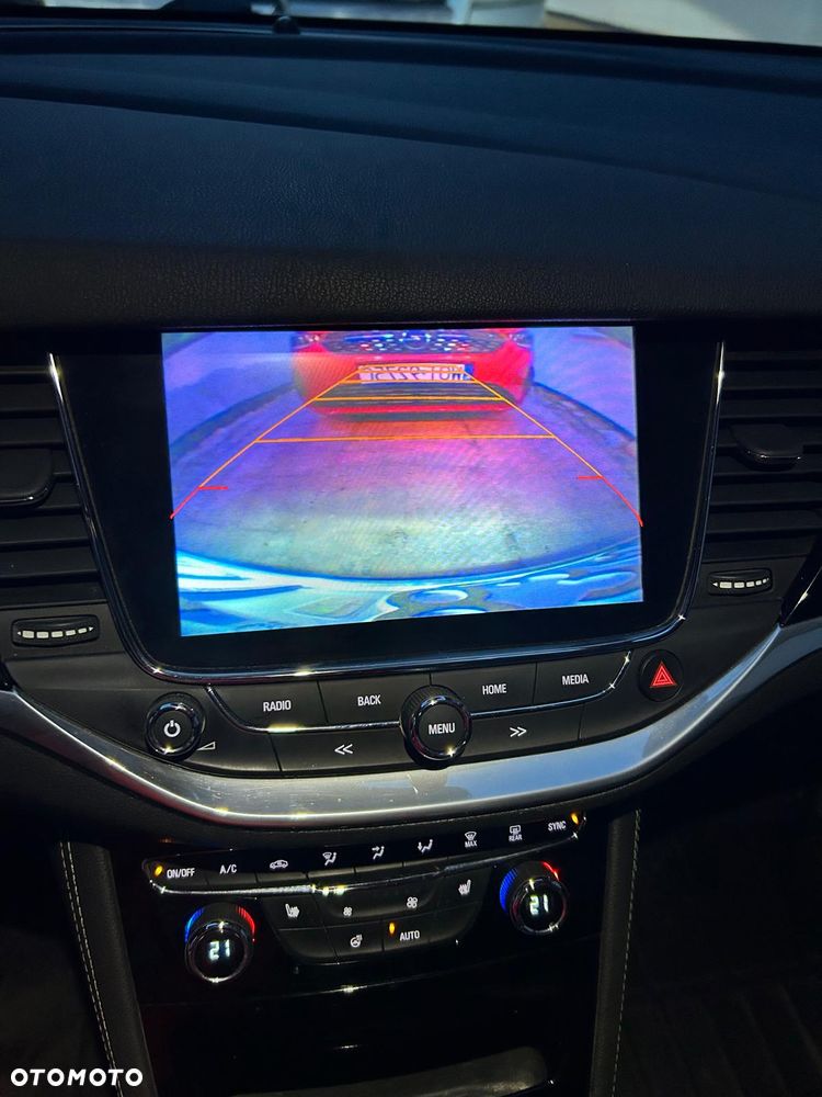 Opel Astra 1.6 CDTI Cosmo - 26