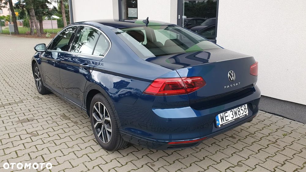 Volkswagen Passat 2.0 TSI Business DSG - 7