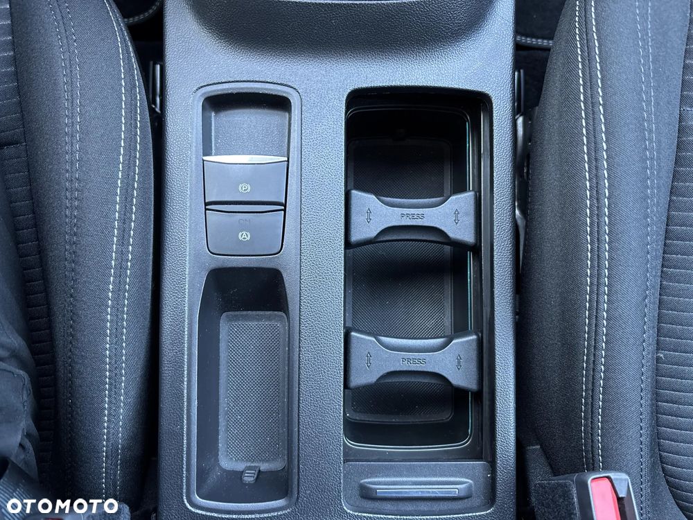 Ford Focus 1.0 EcoBoost Titanium Design - 27